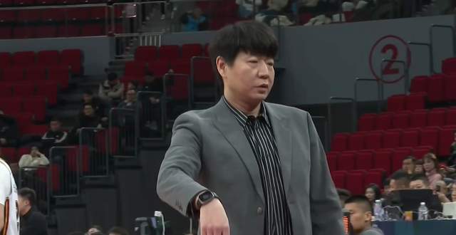 冲11连胜悬念不大,下轮打黑马是道坎,辽宁挡不住,或被宿敌终结